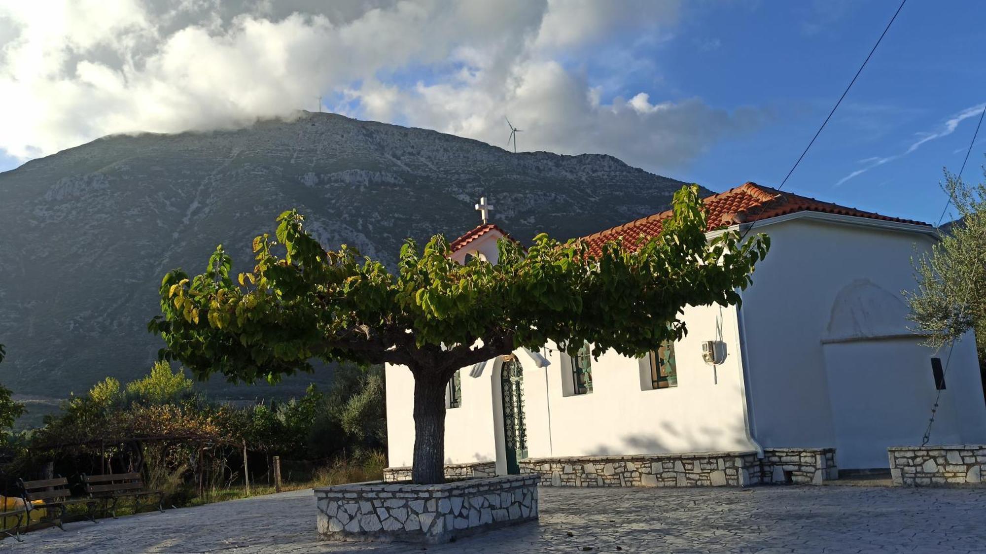 Nafpaktos Cottage By The Sea For Travelers And Dreamers! Exterior photo